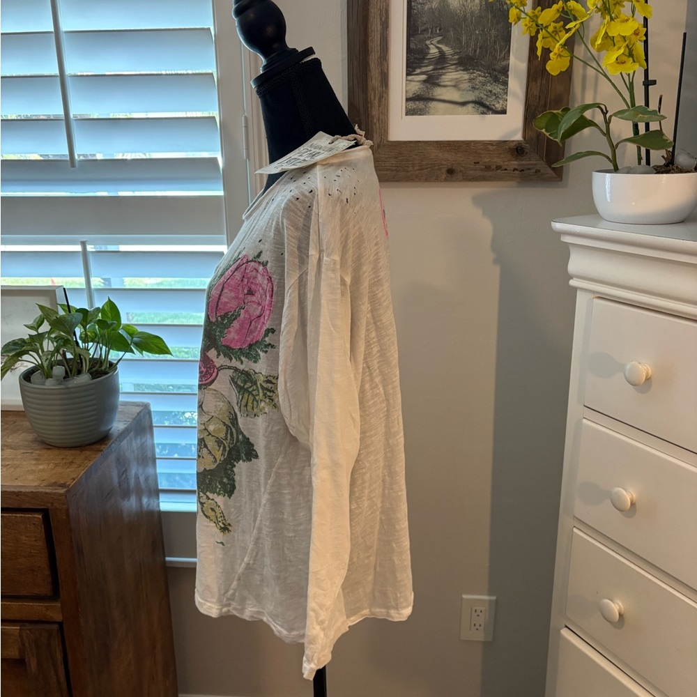 Magnolia Pearl NWT Flor De La Pasion Viggo T Top in True, OSFM - Picture 4 of 12